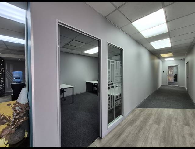 13M² OFFICE TO LET IN ROSEBANK